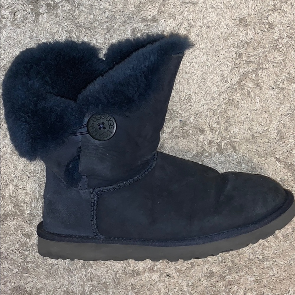 Ugg Bailey Button - image 1